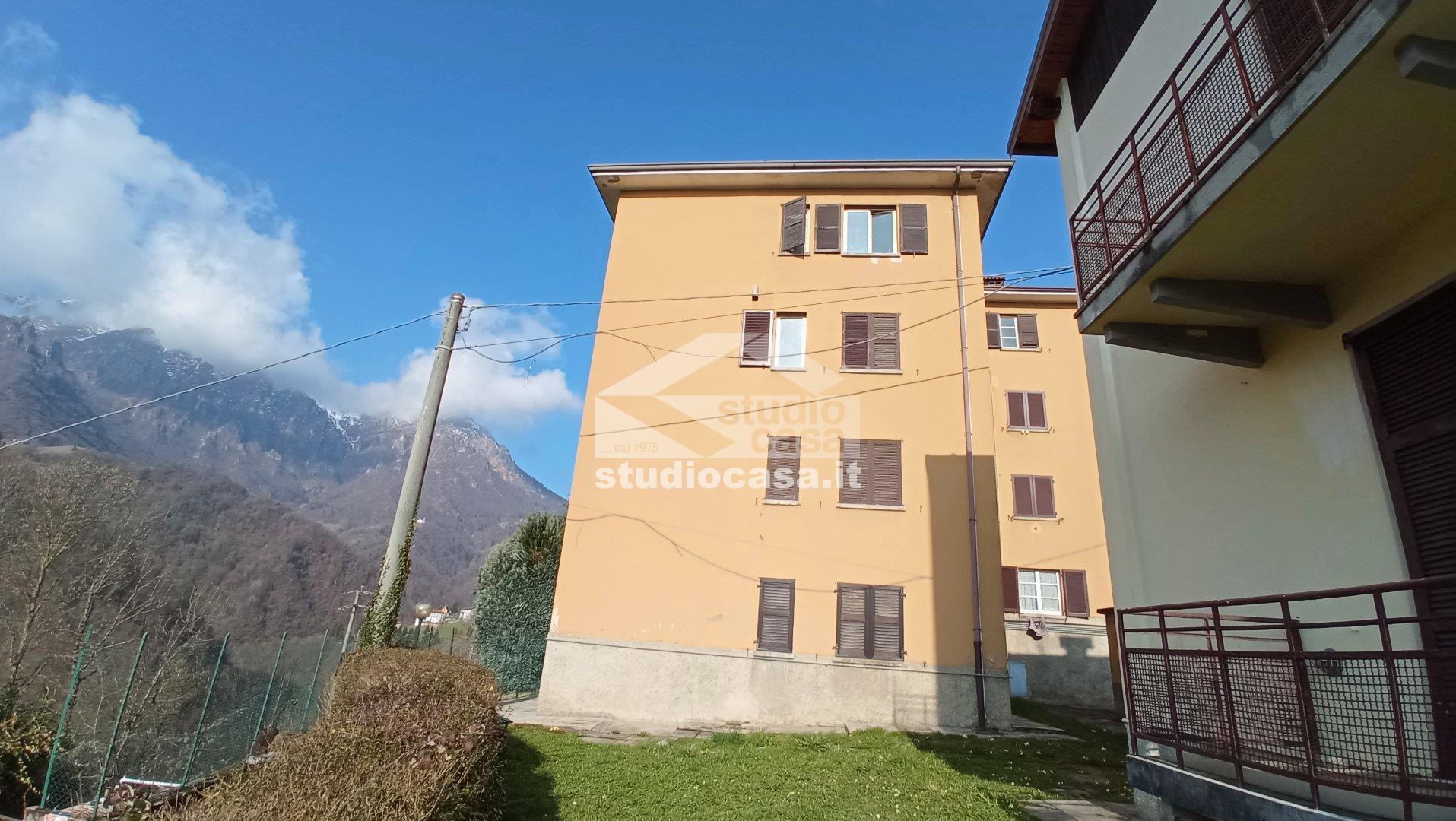 Appartamento in vendita a Gorno