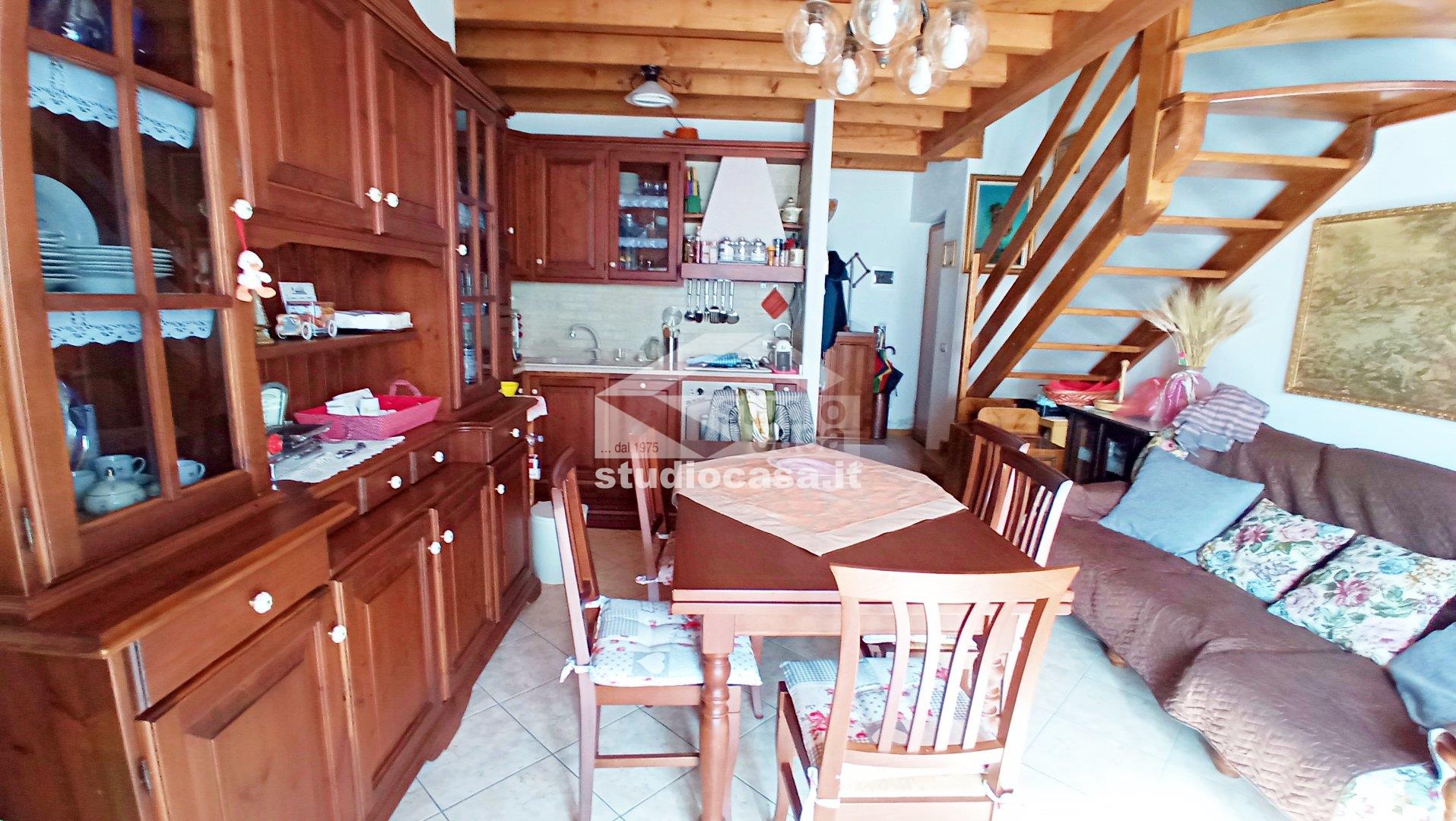 Appartamento in vendita a Parre