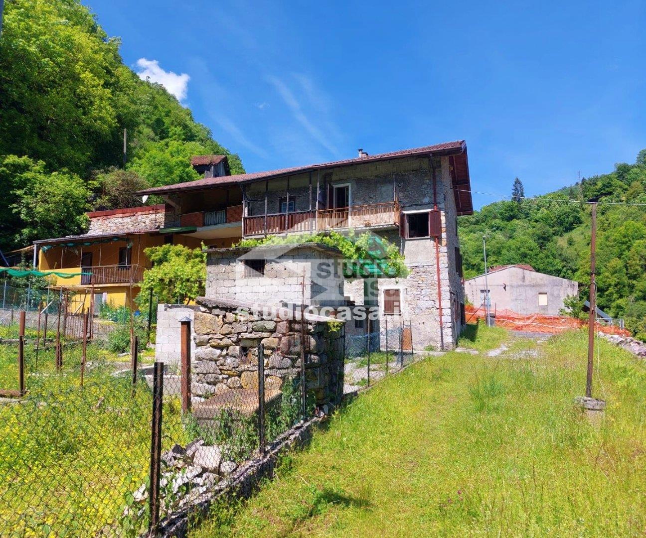 Casa Unifamiliare in vendita a Gorno