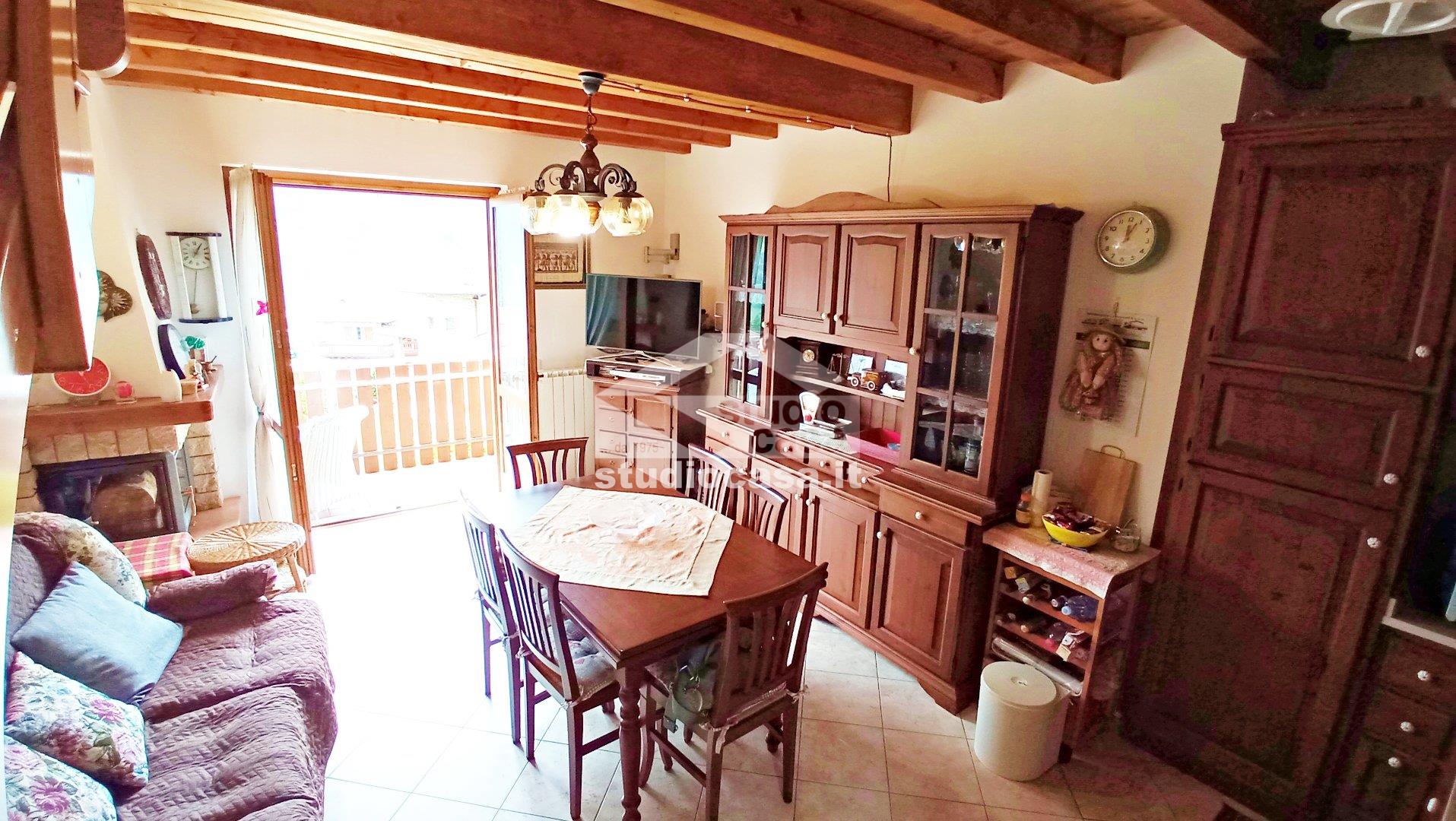 Appartamento in vendita a Parre