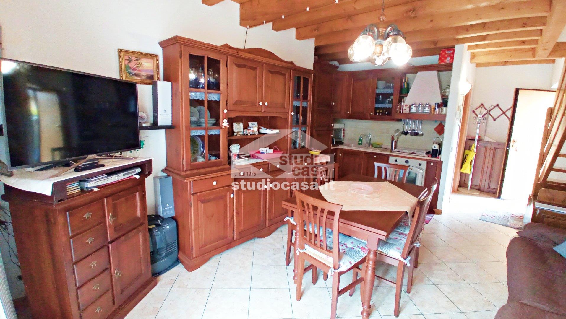 Appartamento in vendita a Parre