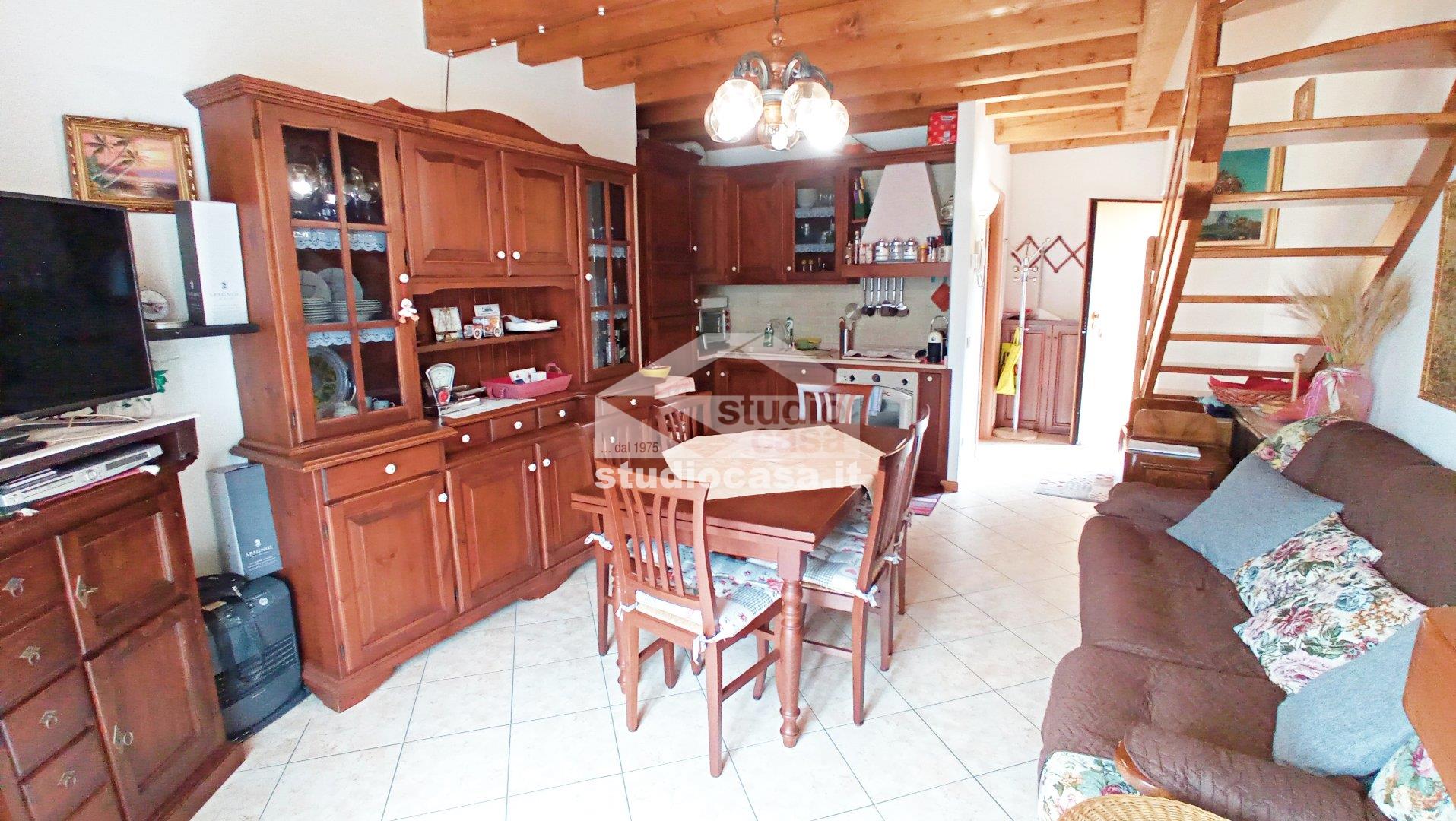 Appartamento in vendita a Parre