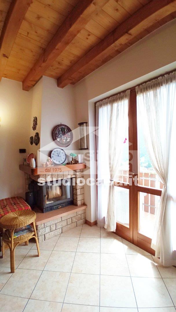 Appartamento in vendita a Parre