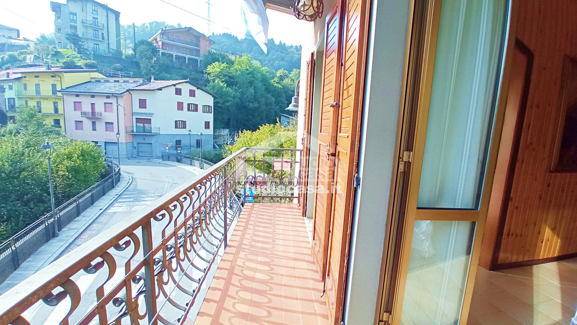 Appartamento in vendita a Ponte Nossa