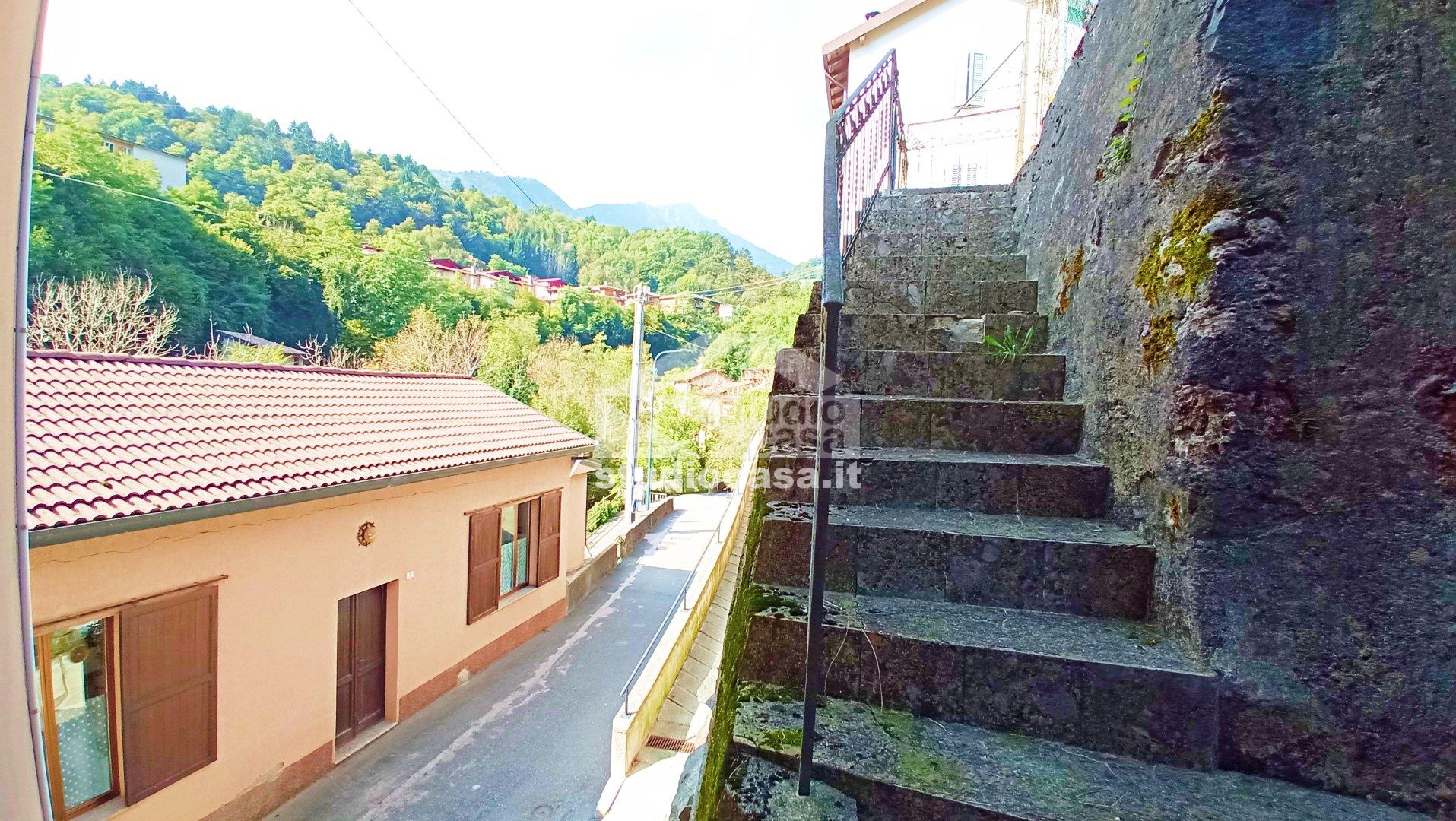 Appartamento in vendita a Ponte Nossa