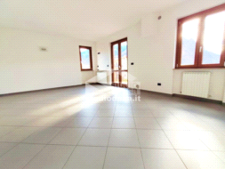 Appartamento in vendita a Parre