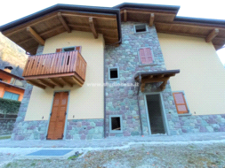 Villa a schiera in vendita a Ardesio