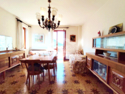 Appartamento in vendita a Parre