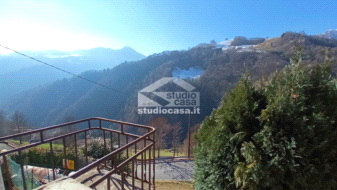 Appartamento in vendita a Gorno