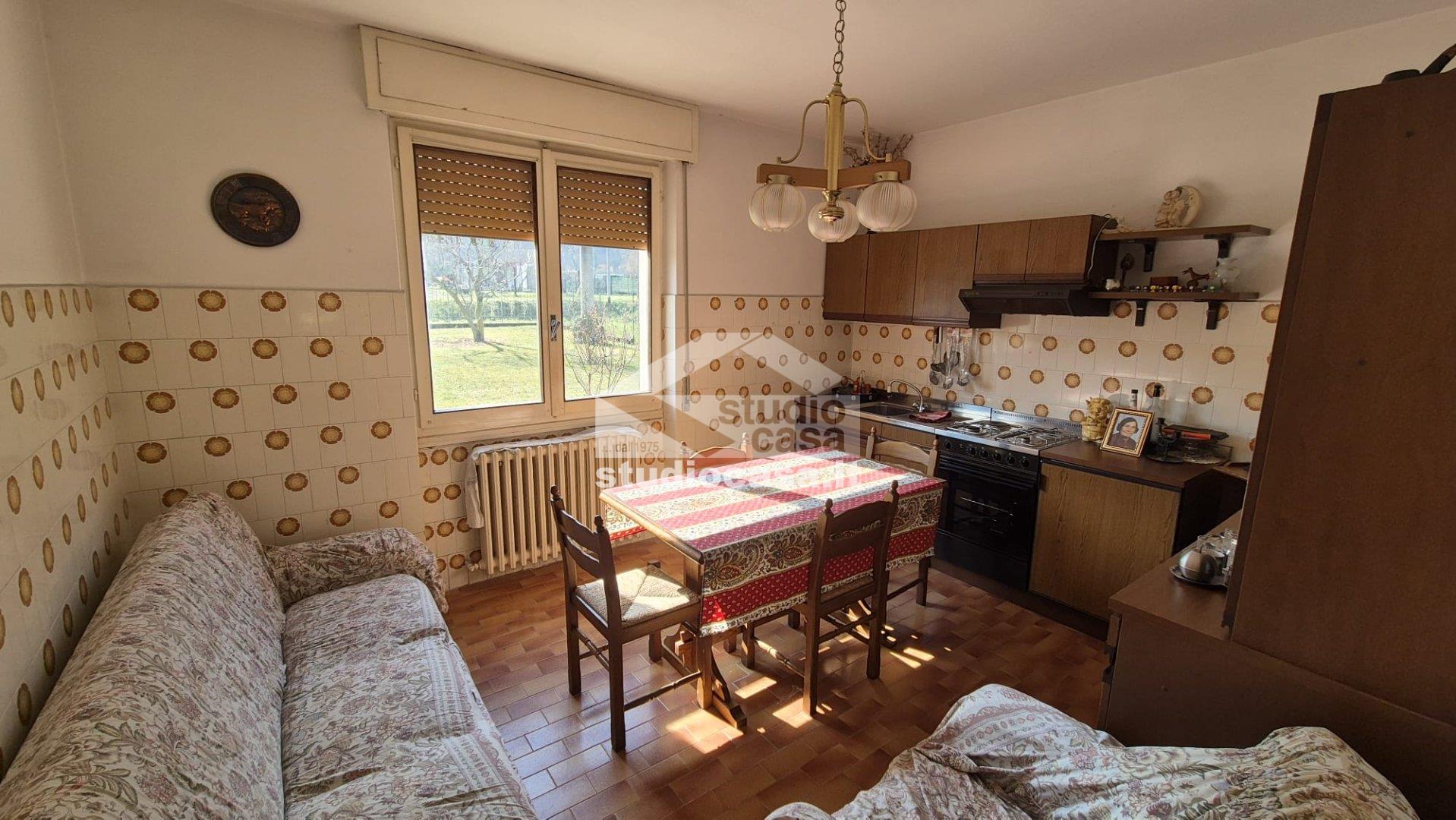 Appartamento in vendita a Endine Gaiano