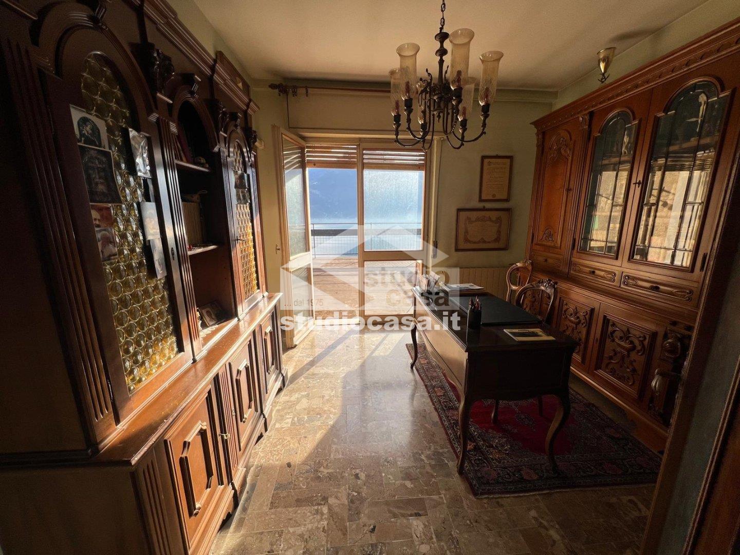 Appartamento in vendita a Lovere