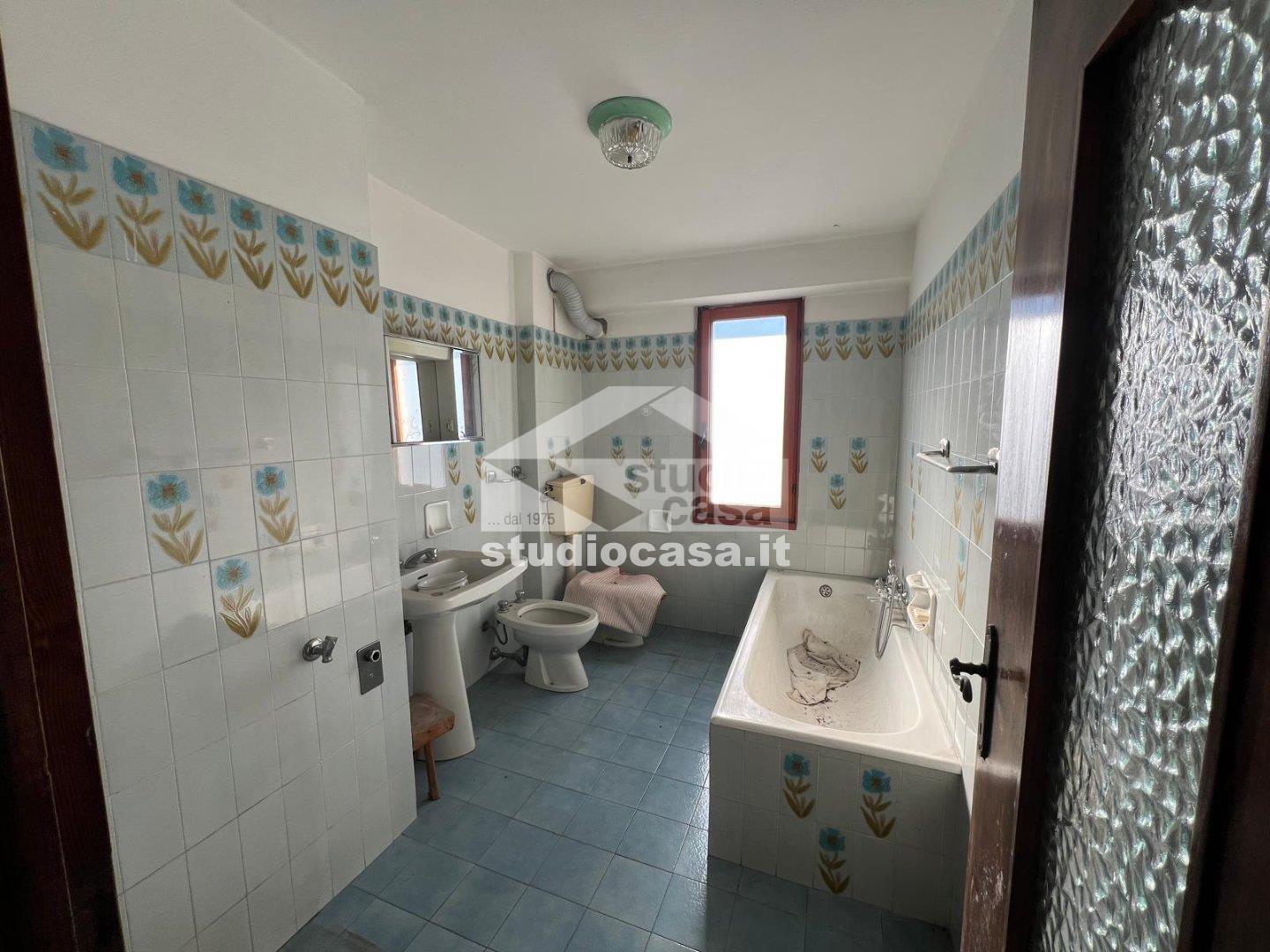 Casa Unifamiliare in vendita a Costa Volpino