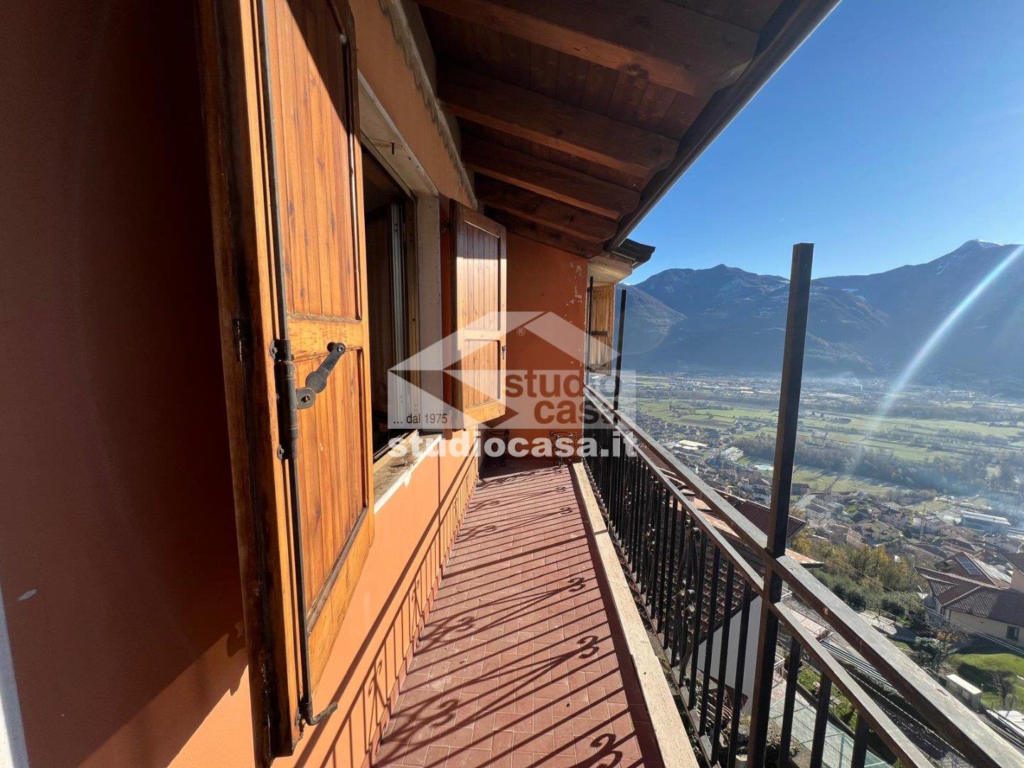 Casa Unifamiliare in vendita a Costa Volpino