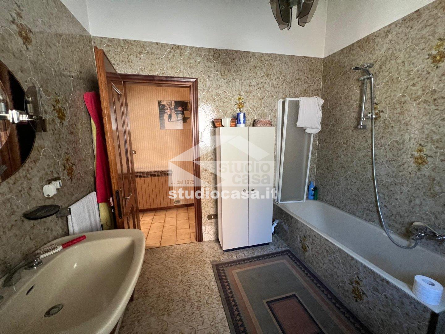 Casa Unifamiliare in vendita a Costa Volpino