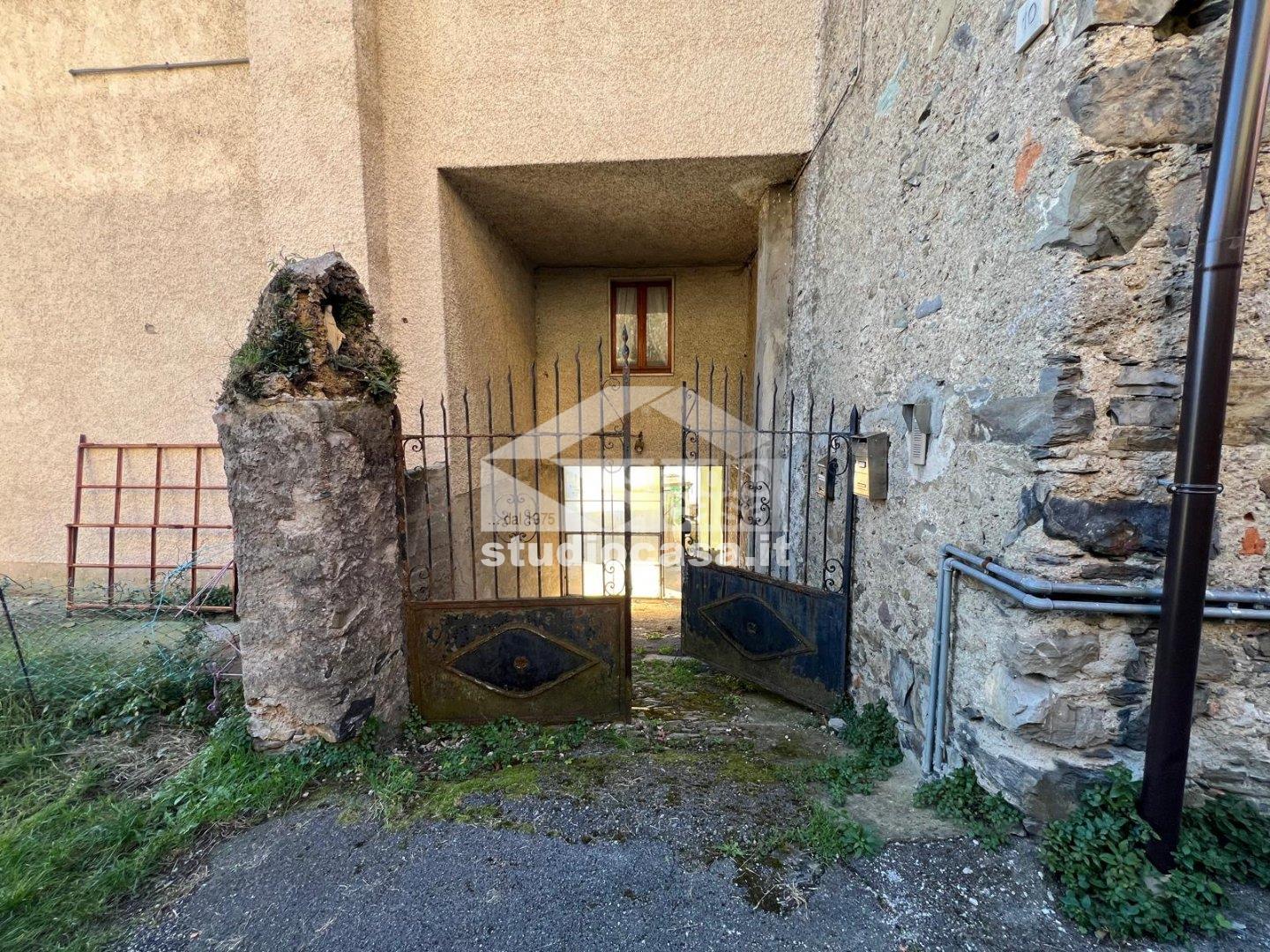 Casa Unifamiliare in vendita a Costa Volpino