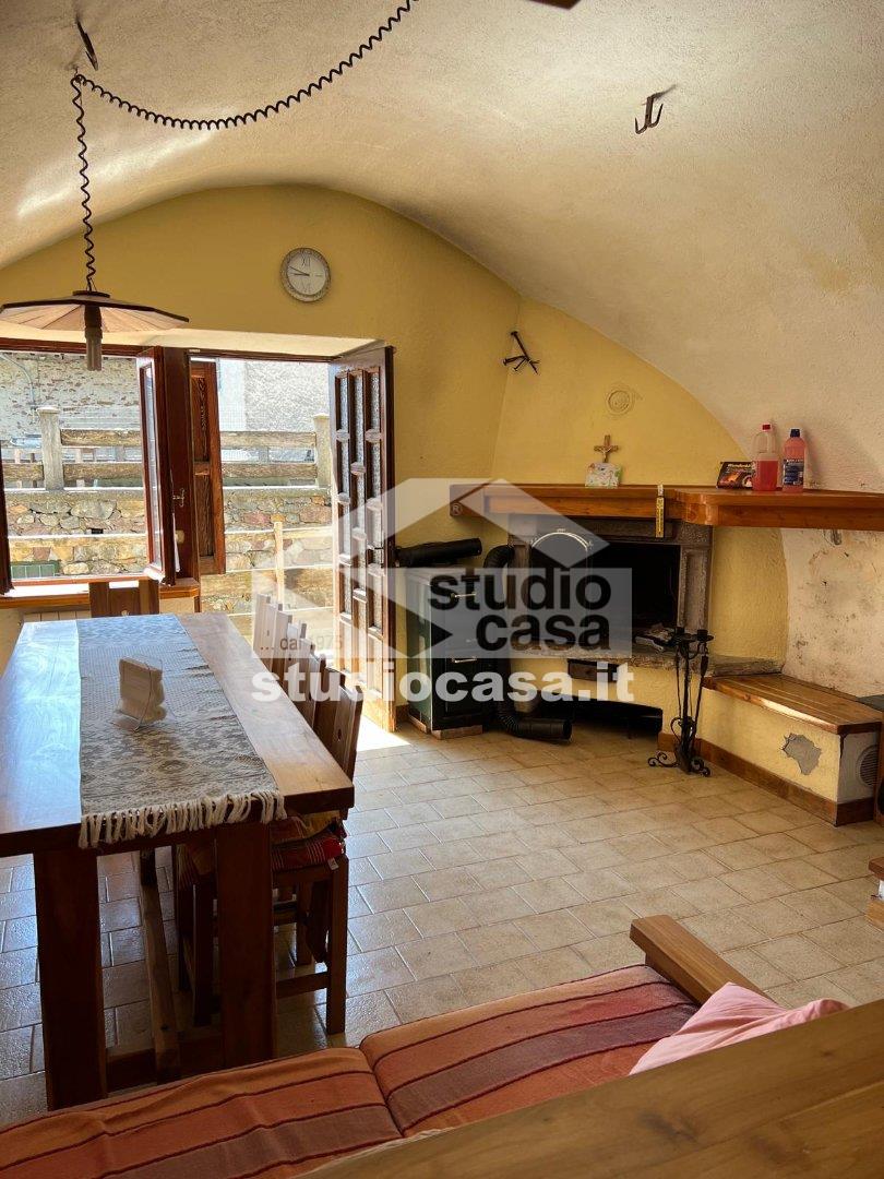 Appartamento in vendita a Rogno