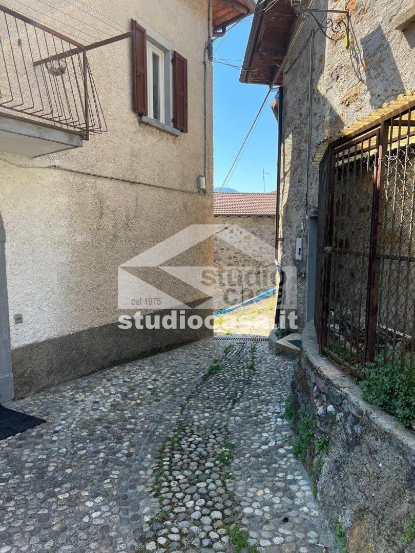 Appartamento in vendita a Rogno