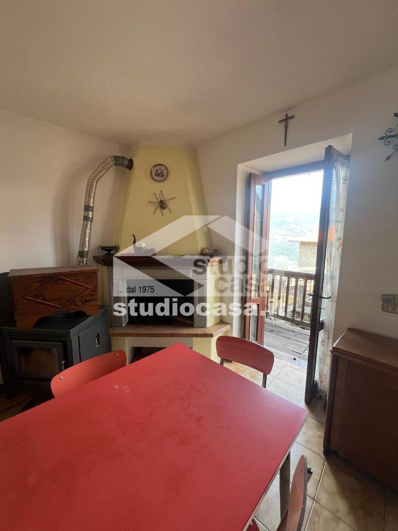 Appartamento in vendita a Rogno
