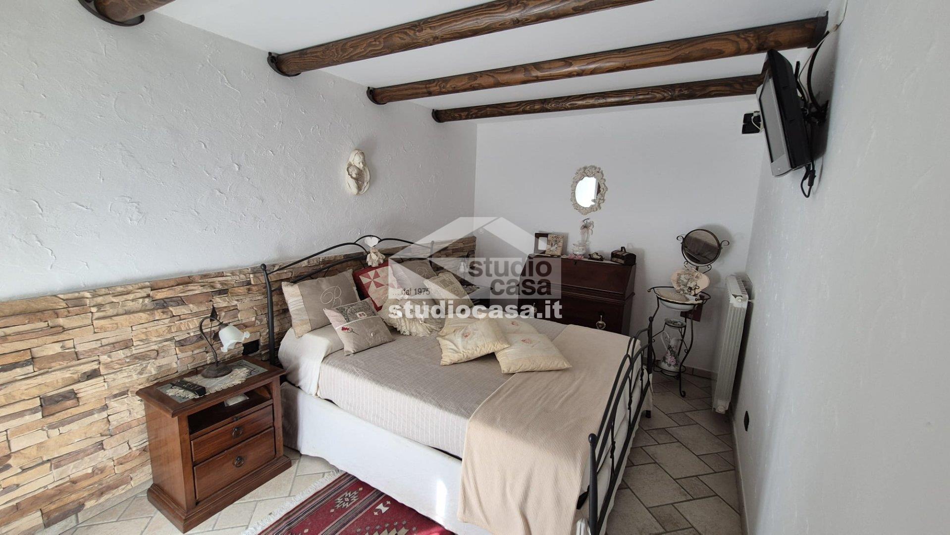 Appartamento in vendita a Riva di Solto