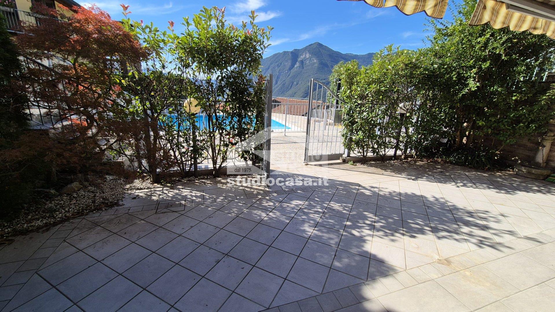 Appartamento in vendita a Riva di Solto