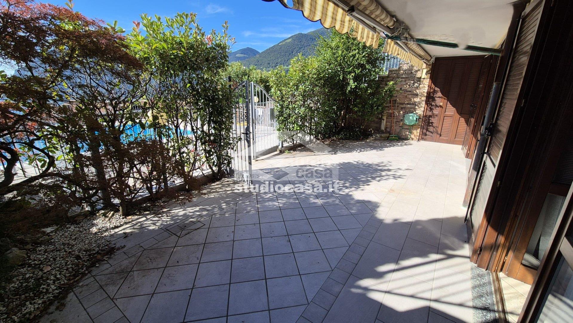Appartamento in vendita a Riva di Solto