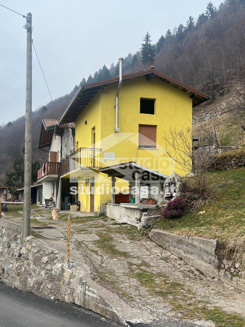 Cascina in vendita a Artogne