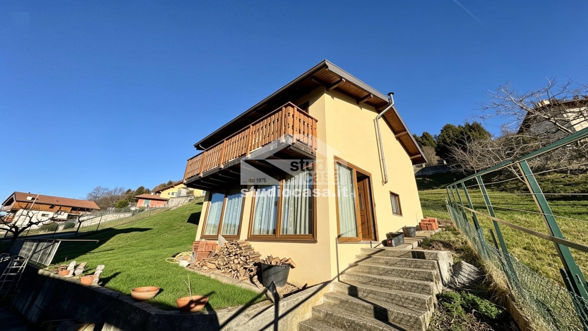 Casa Unifamiliare in vendita a Bossico
