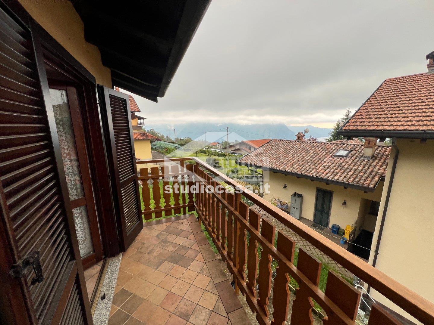 Casa Unifamiliare in vendita a Bossico