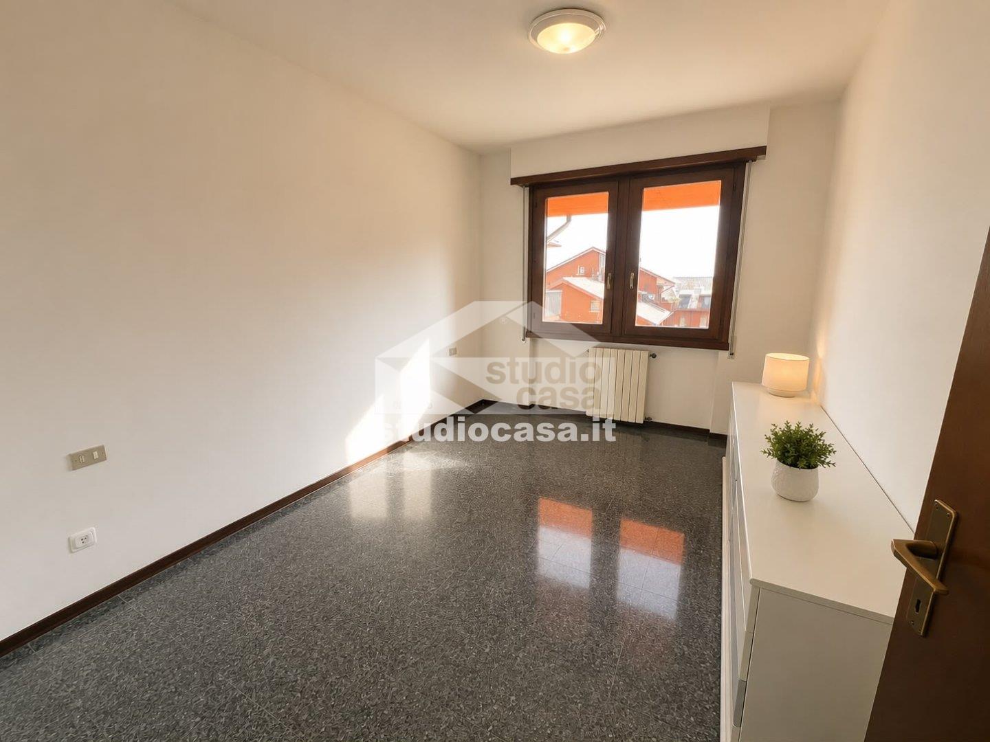 Appartamento in vendita a Costa Volpino