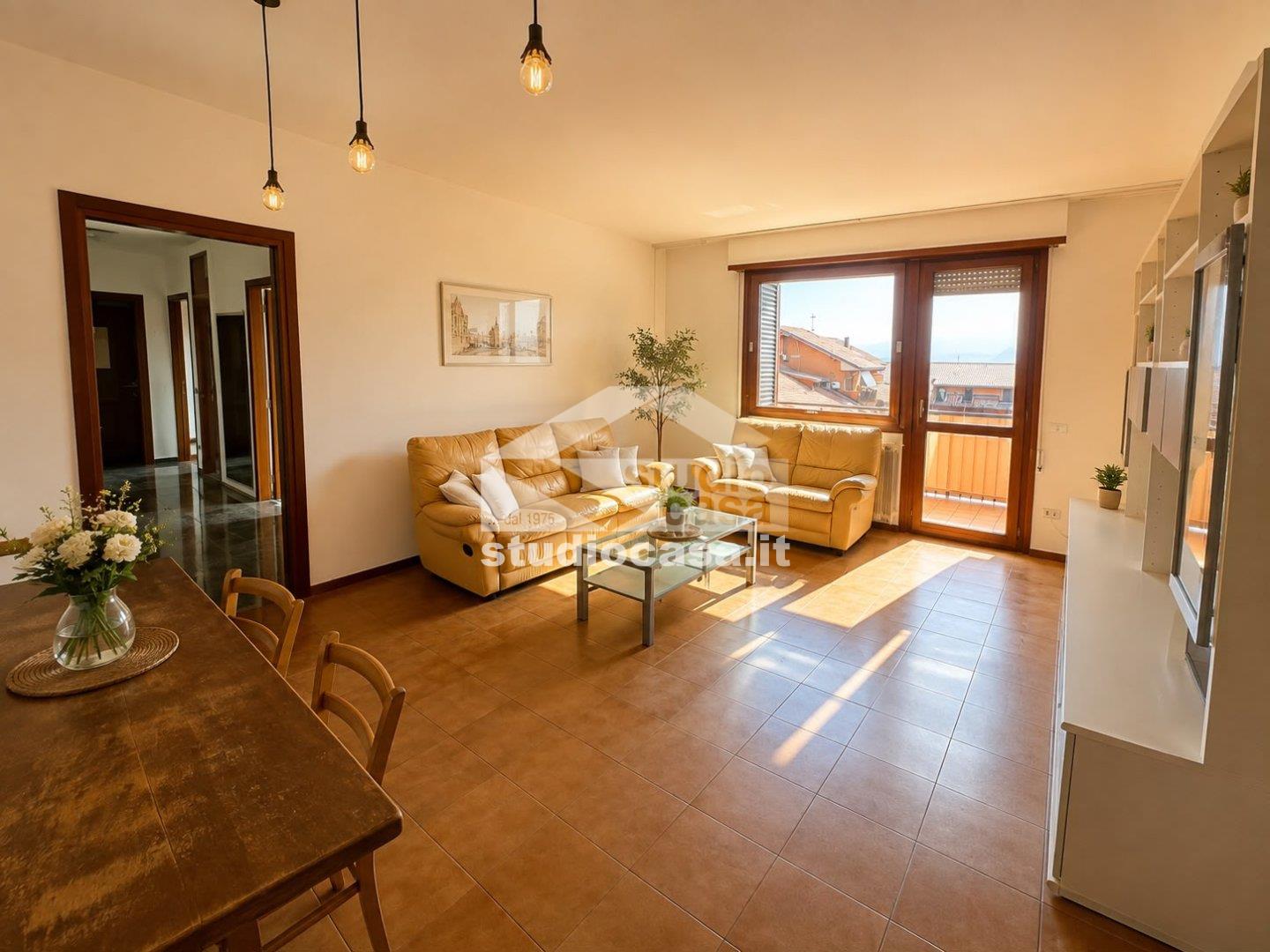 Appartamento in vendita a Costa Volpino