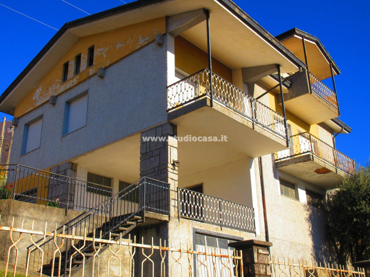 Casa Unifamiliare in vendita a Costa Volpino
