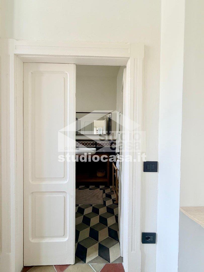 Appartamento in vendita a Riva di Solto