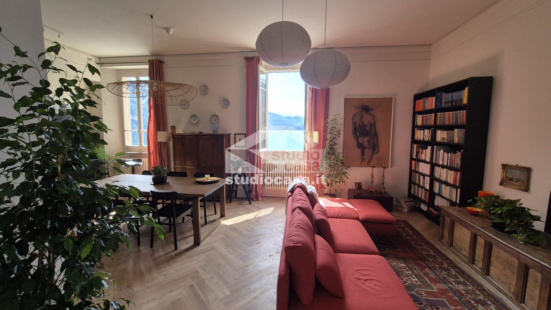 Appartamento in vendita a Riva di Solto