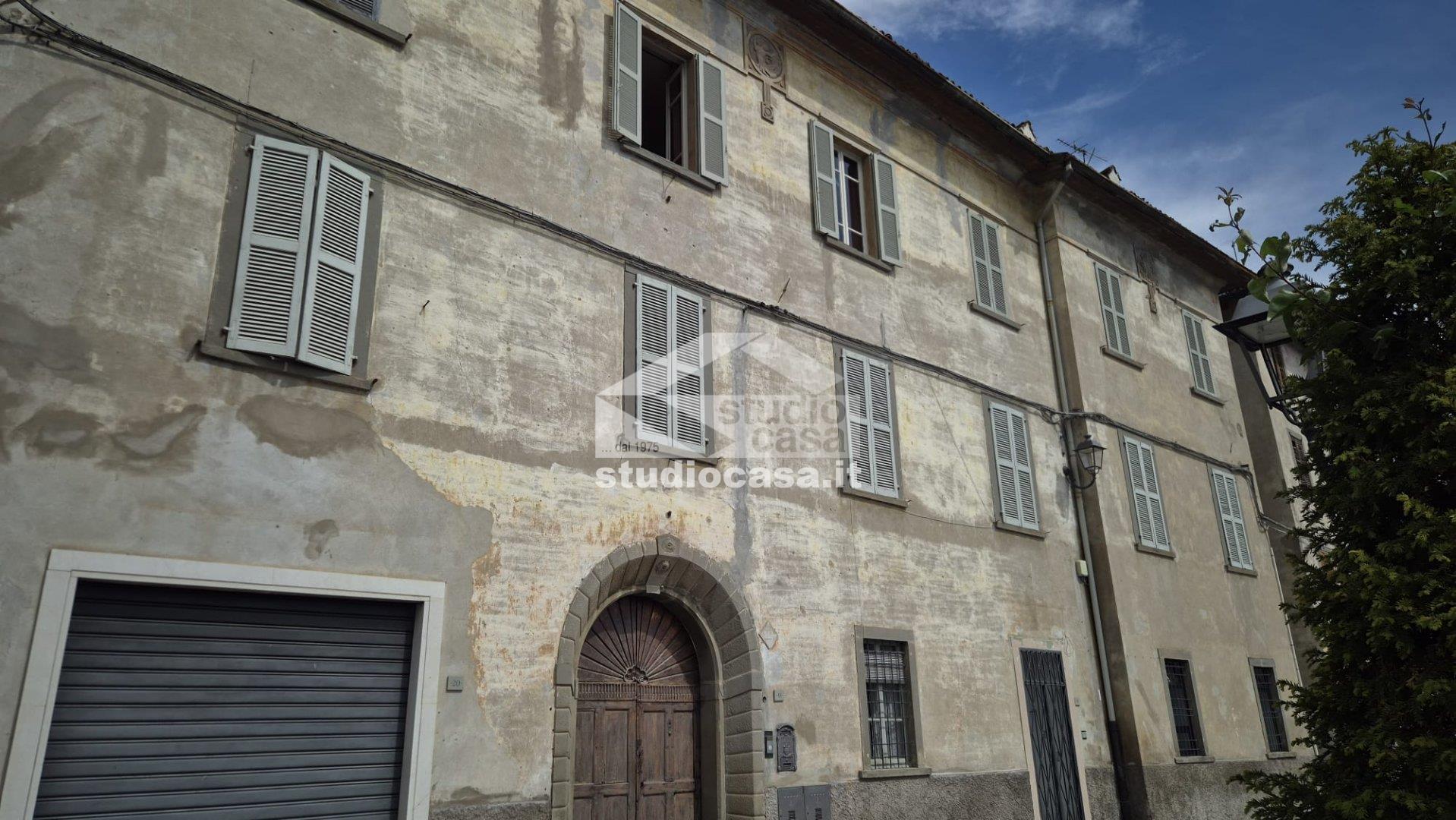 Appartamento in vendita a Riva di Solto
