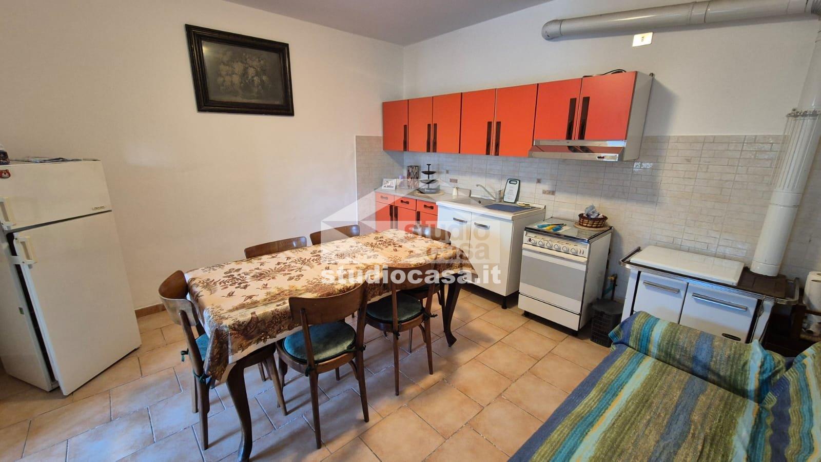 Casa Unifamiliare in vendita a Endine Gaiano