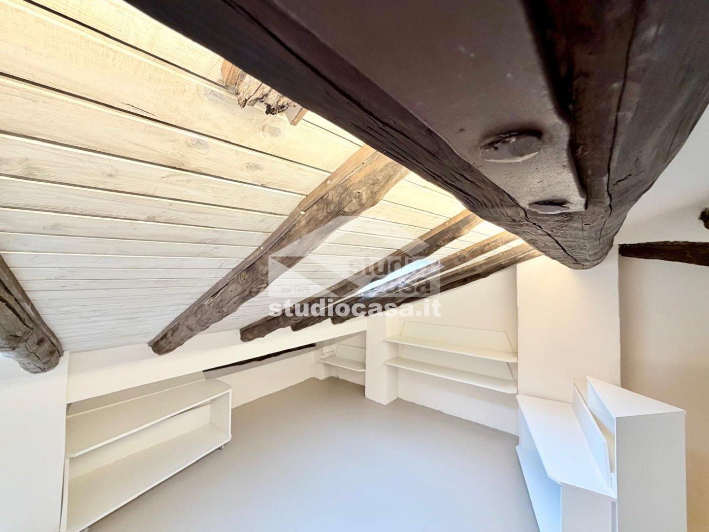 Appartamento in vendita a Lovere