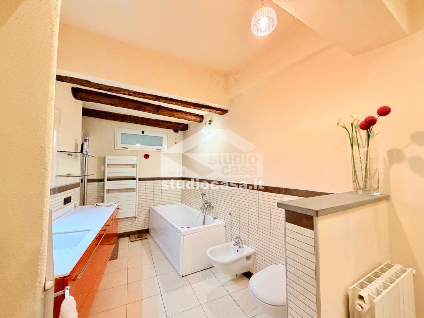 Appartamento in vendita a Lovere