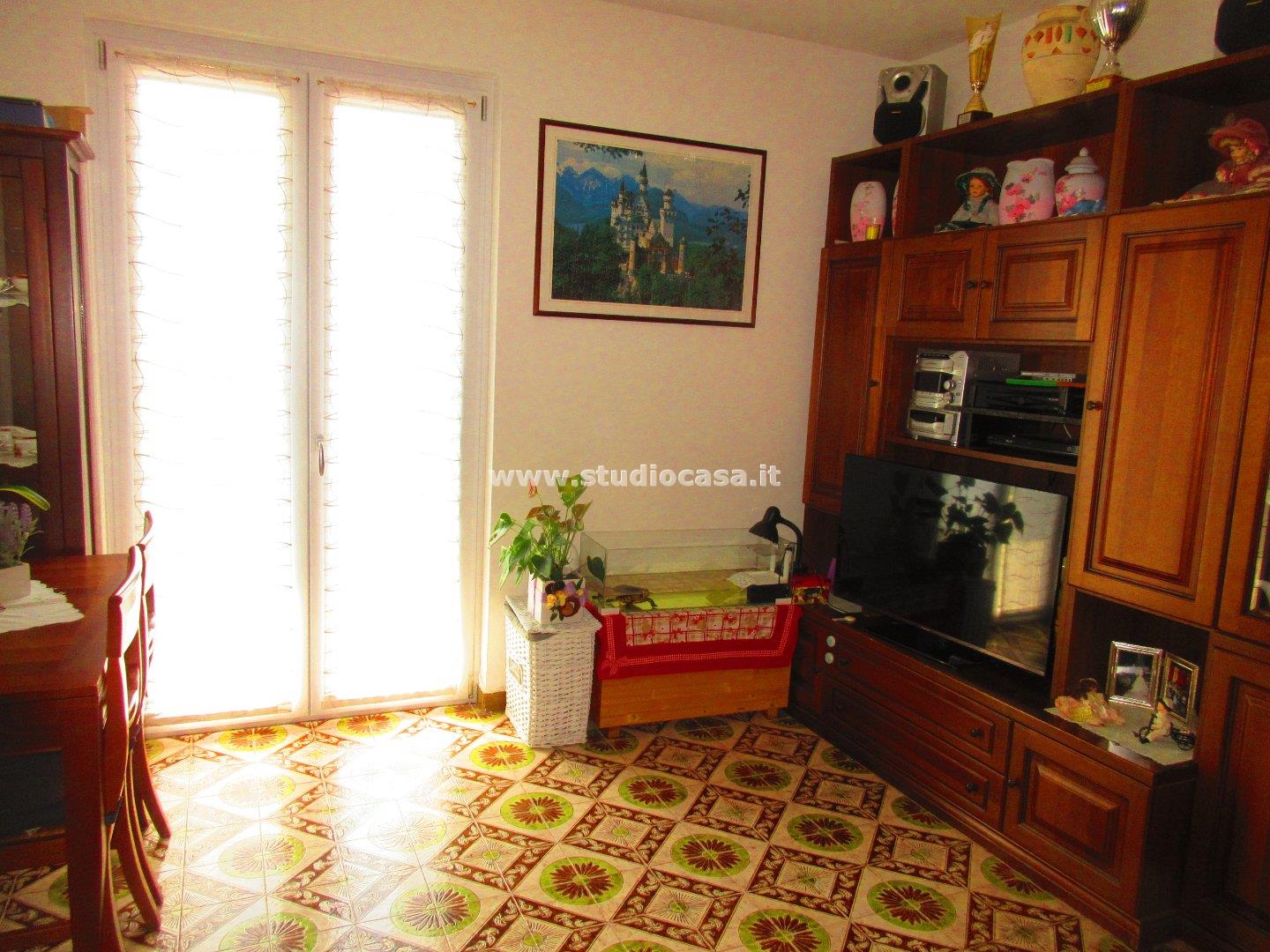 Appartamento in vendita a Rogno