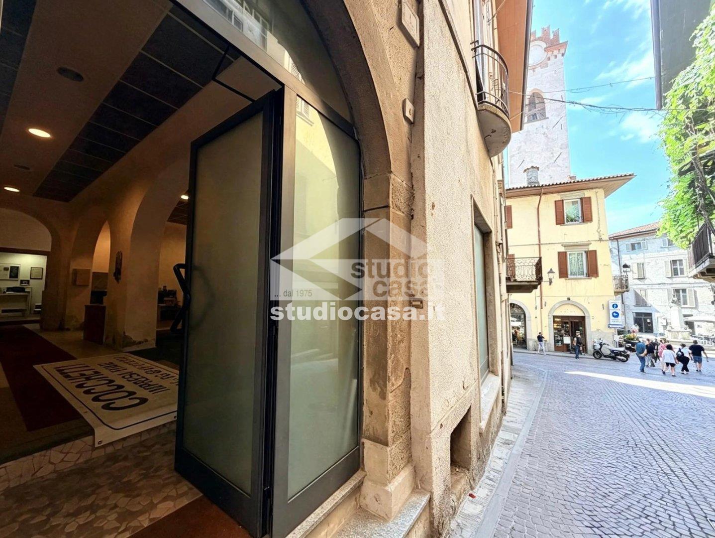 Appartamento in vendita a Lovere