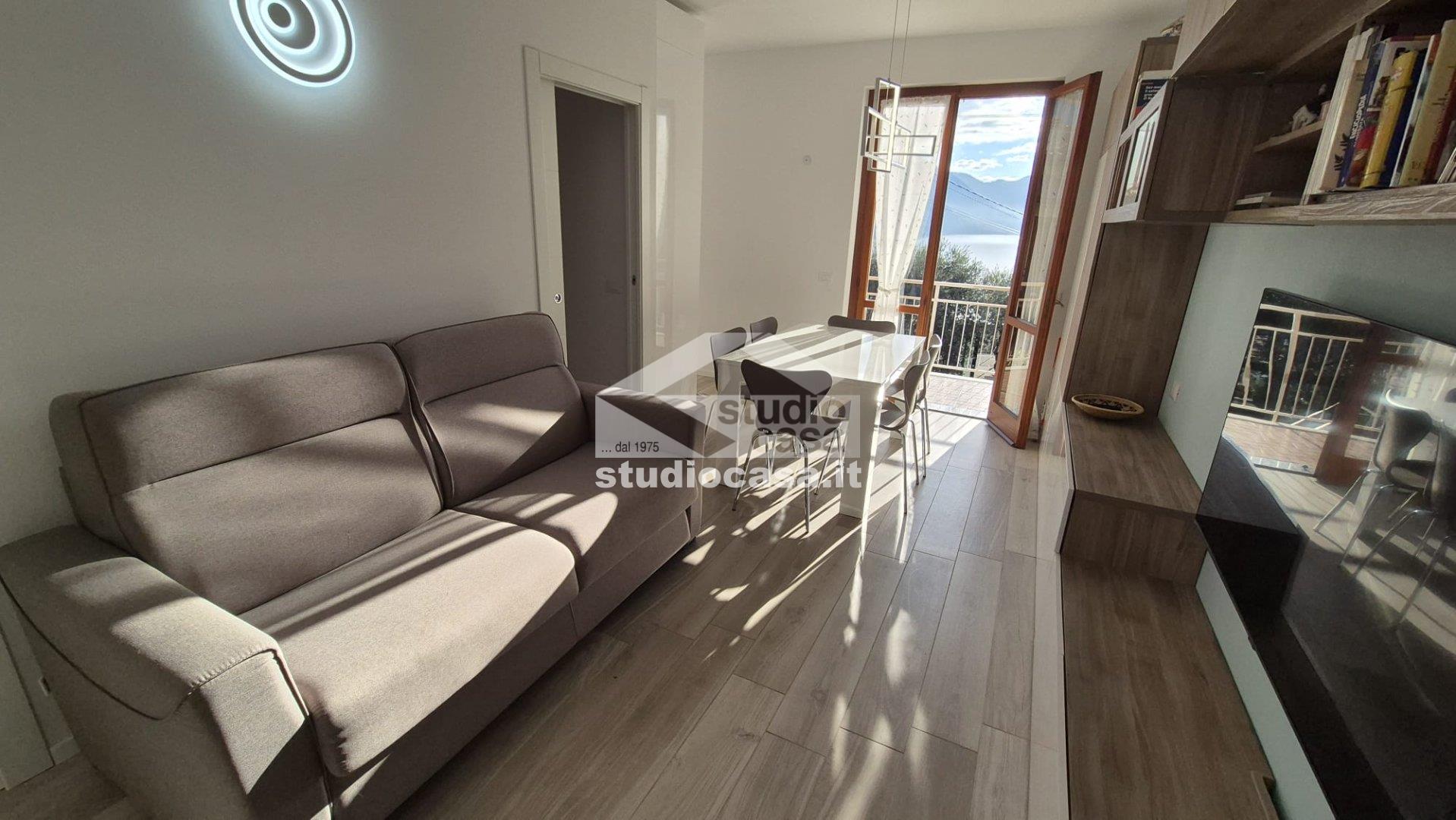 Appartamento in vendita a Riva di Solto