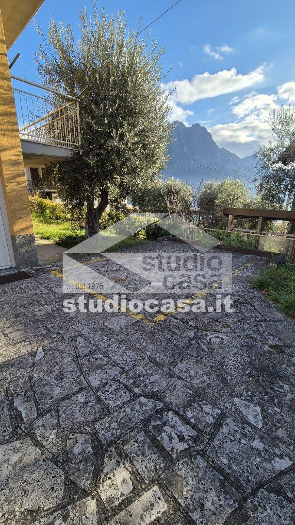Appartamento in vendita a Riva di Solto