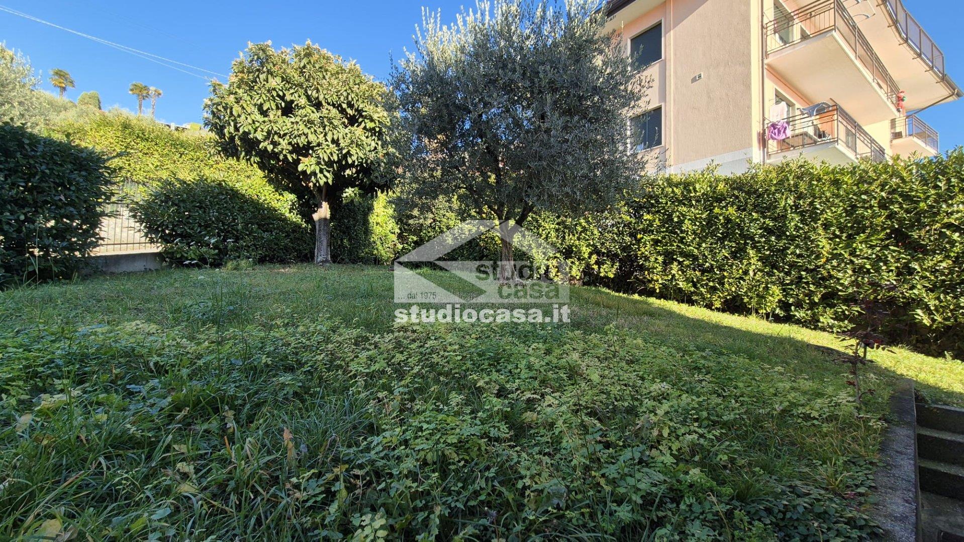 Appartamento in vendita a Riva di Solto