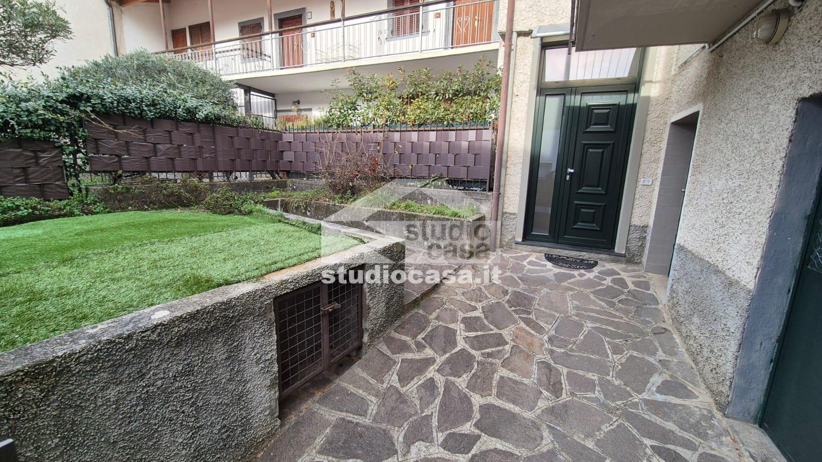 Casa Unifamiliare in vendita a Riva di Solto
