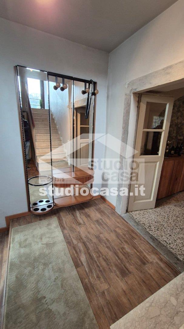 Casa Unifamiliare in vendita a Riva di Solto