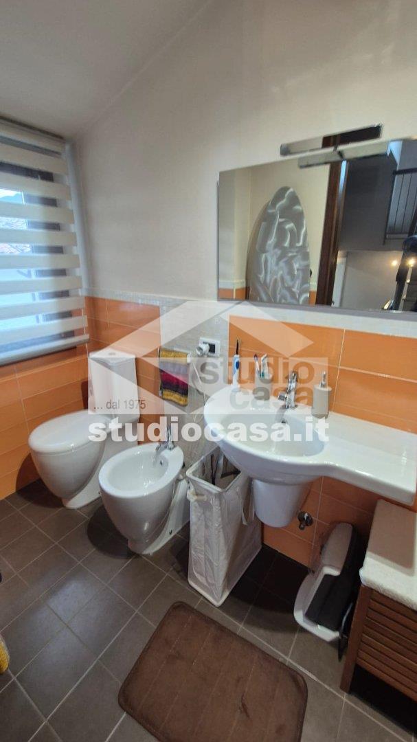 Casa Unifamiliare in vendita a Riva di Solto