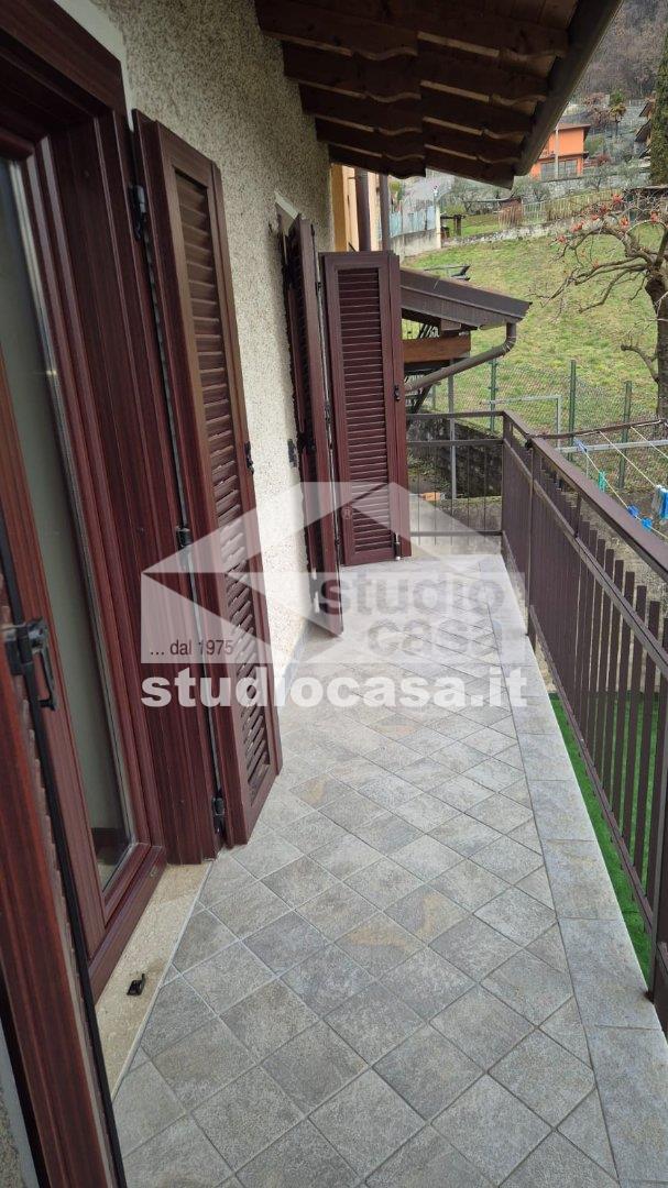 Casa Unifamiliare in vendita a Riva di Solto
