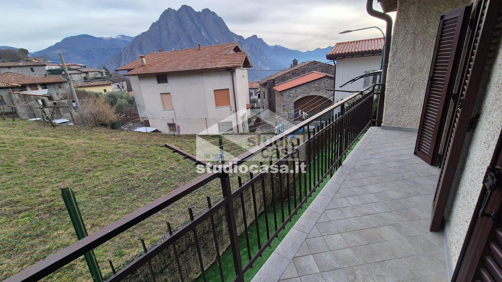 Casa Unifamiliare in vendita a Riva di Solto