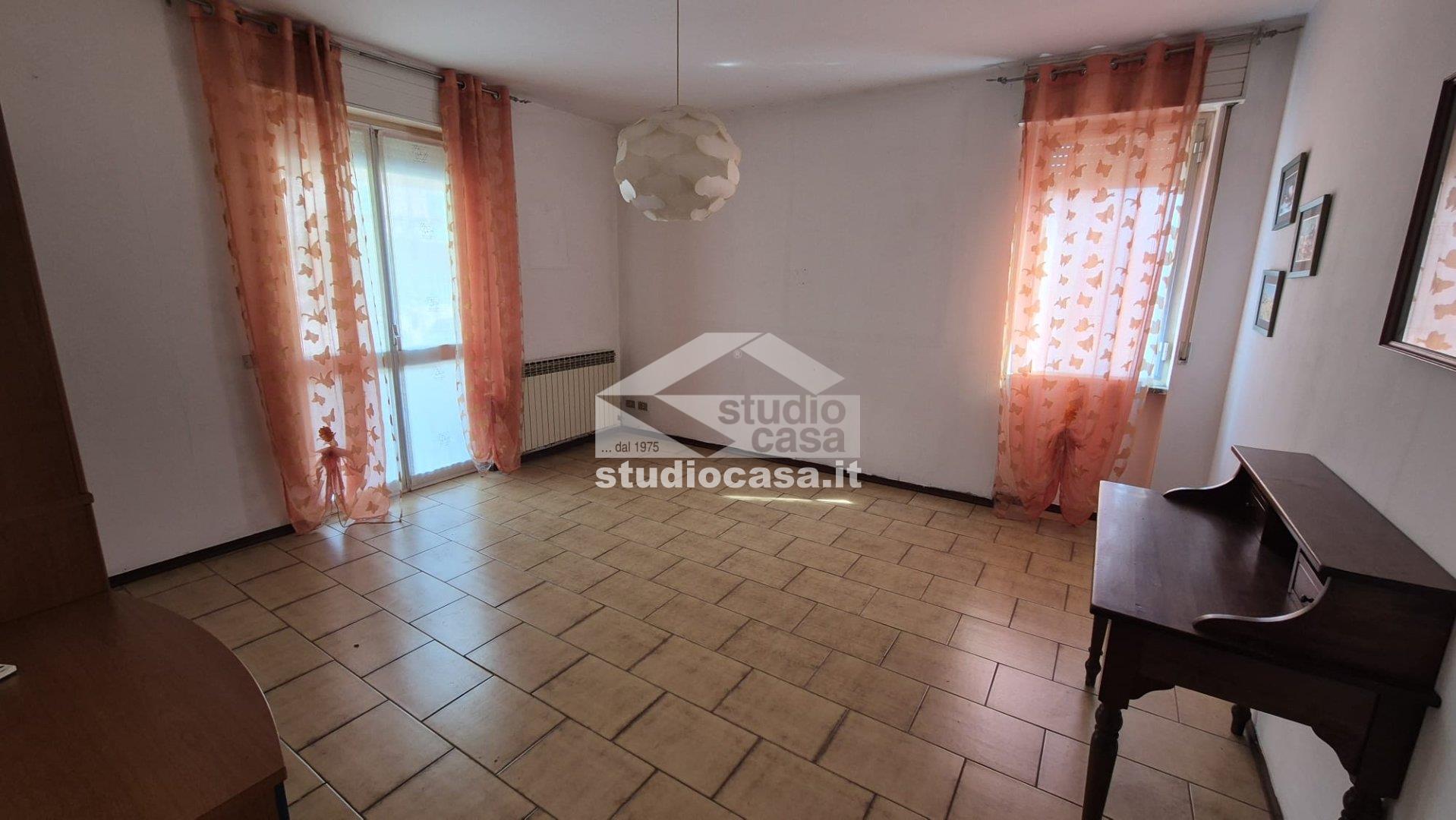 Appartamento in vendita a Rogno