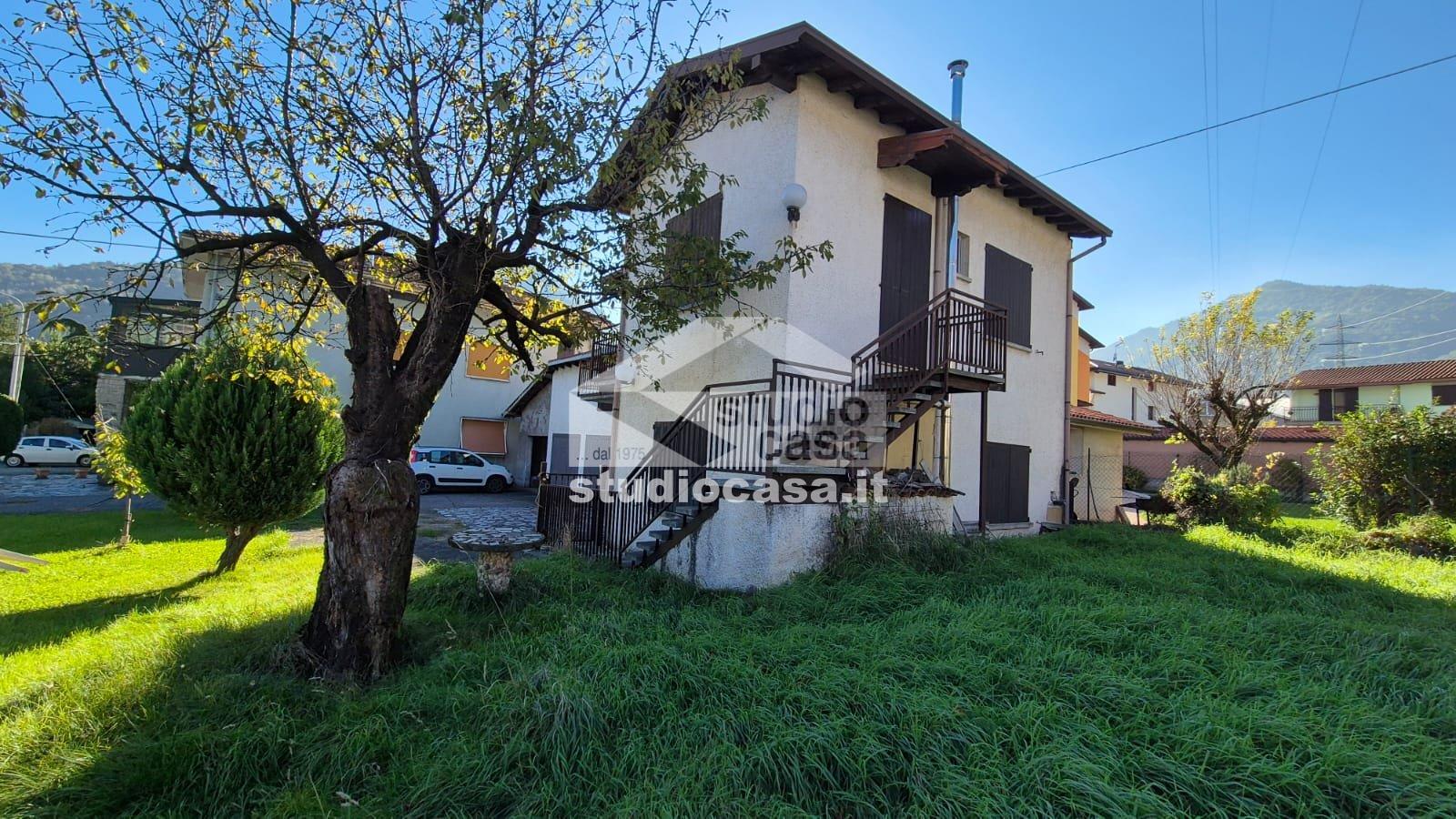Casa Unifamiliare in vendita a Pianico