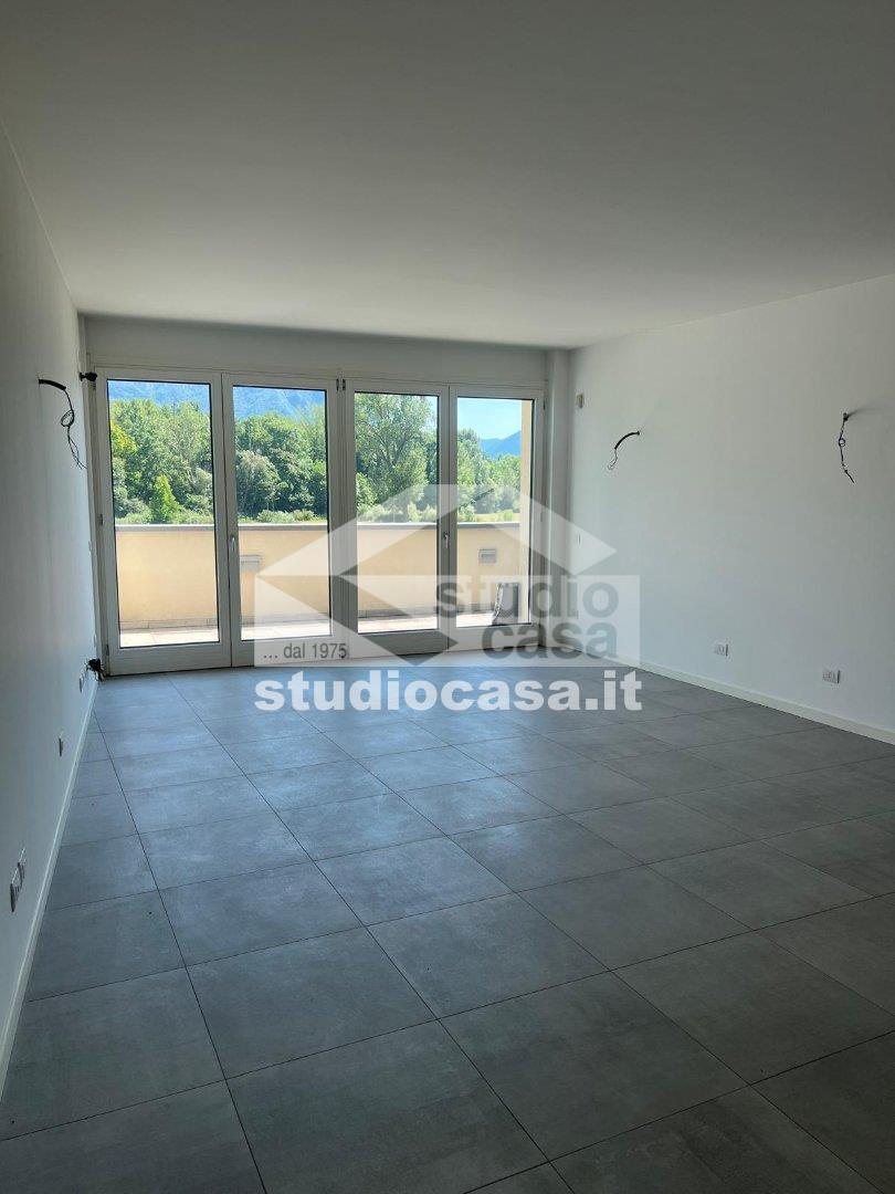 Appartamento in vendita a Costa Volpino
